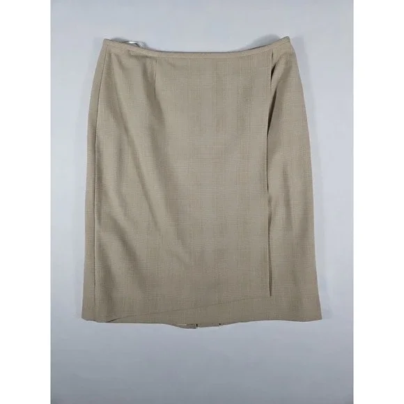 Liz Claiborne 2 Piece Womens Skirt Suit Size 10 3 Button Jacket Beige - Picture 11 of 16